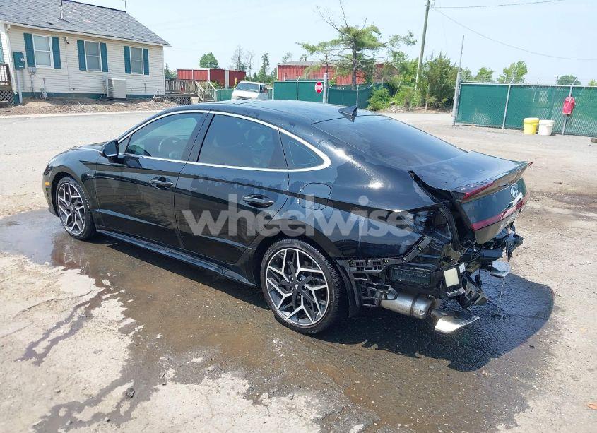 Photo 3 of 2023 Hyundai Sonata N LINE (VIN KMHL14JCXPA283789)