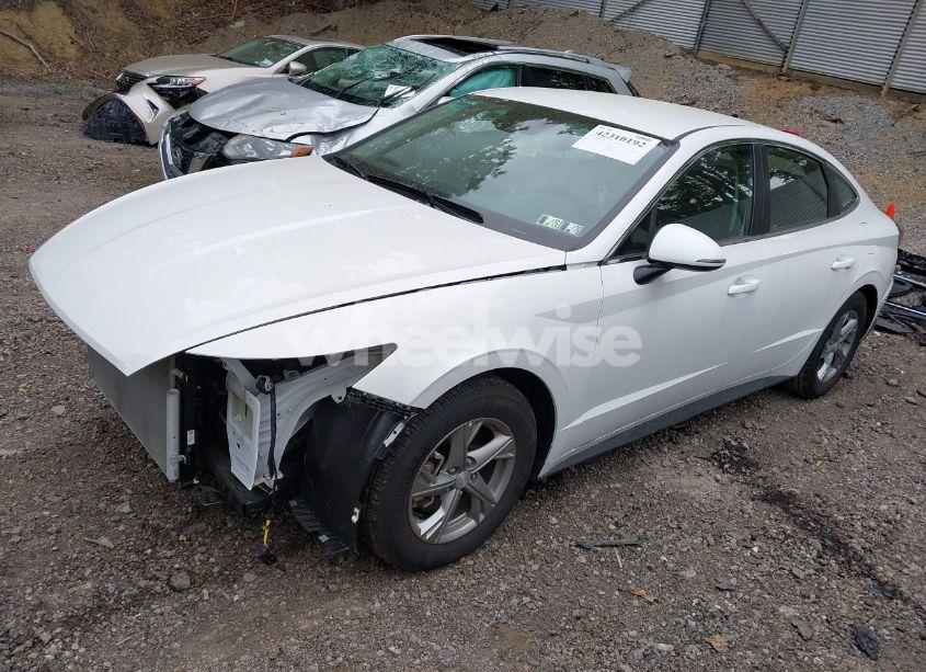 Photo 2 of 2023 Hyundai Sonata SE (VIN KMHL24JA5PA343473)