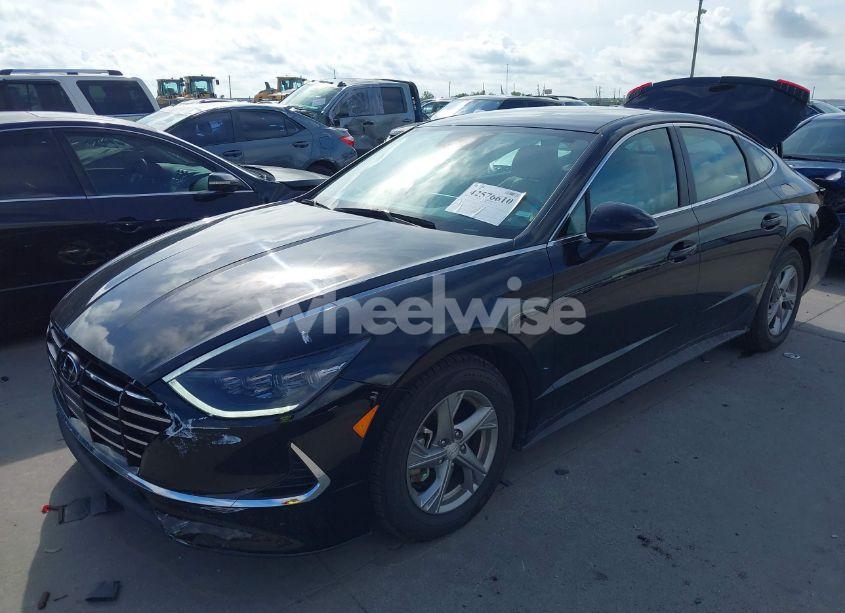 Photo 2 of 2023 Hyundai Sonata SE (VIN KMHL24JA6PA312457)