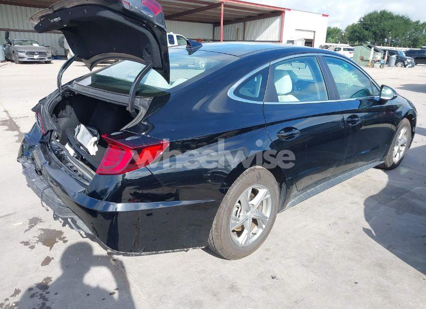 Photo 4 of 2023 Hyundai Sonata SE (VIN KMHL24JA6PA312457)