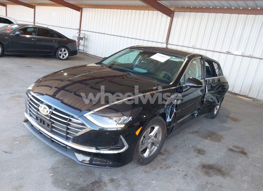 Photo 2 of 2022 Hyundai Sonata SE (VIN KMHL24JA8NA217492)