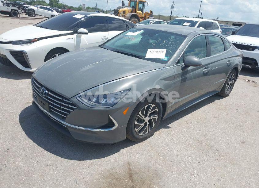 Photo 2 of 2021 Hyundai Sonata BLUE (VIN KMHL24JJ6MA017273)