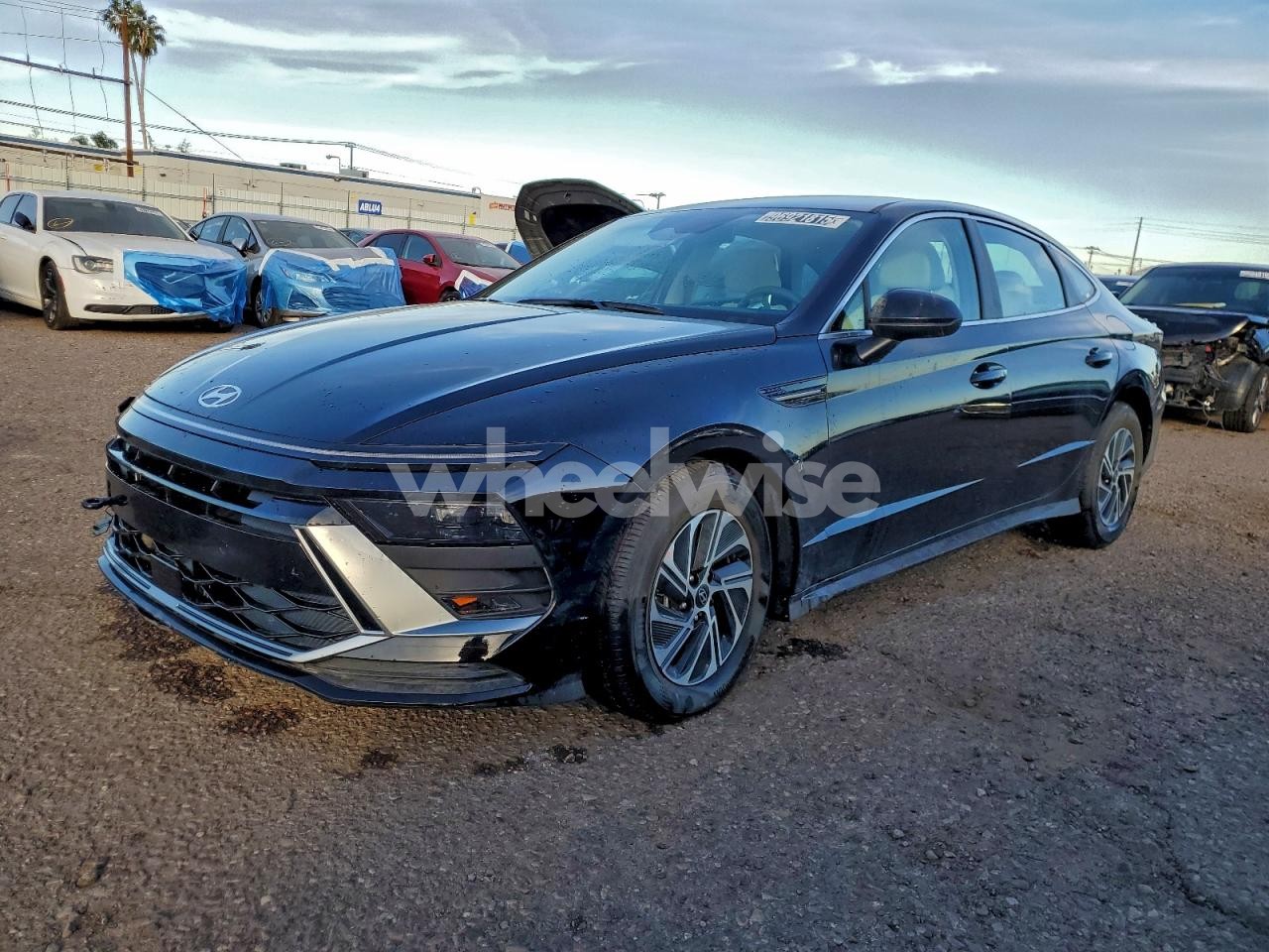 2026 HYUNDAI SONATA HYBRID (VIN KMHL24JJ8TA139714) main photo