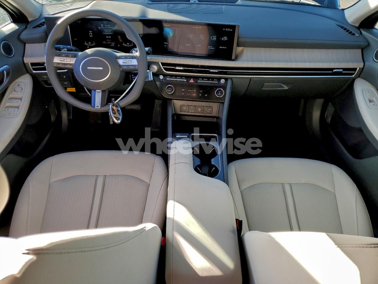 Photo 8 of 2026 HYUNDAI SONATA HYBRID (VIN KMHL24JJ8TA139714)