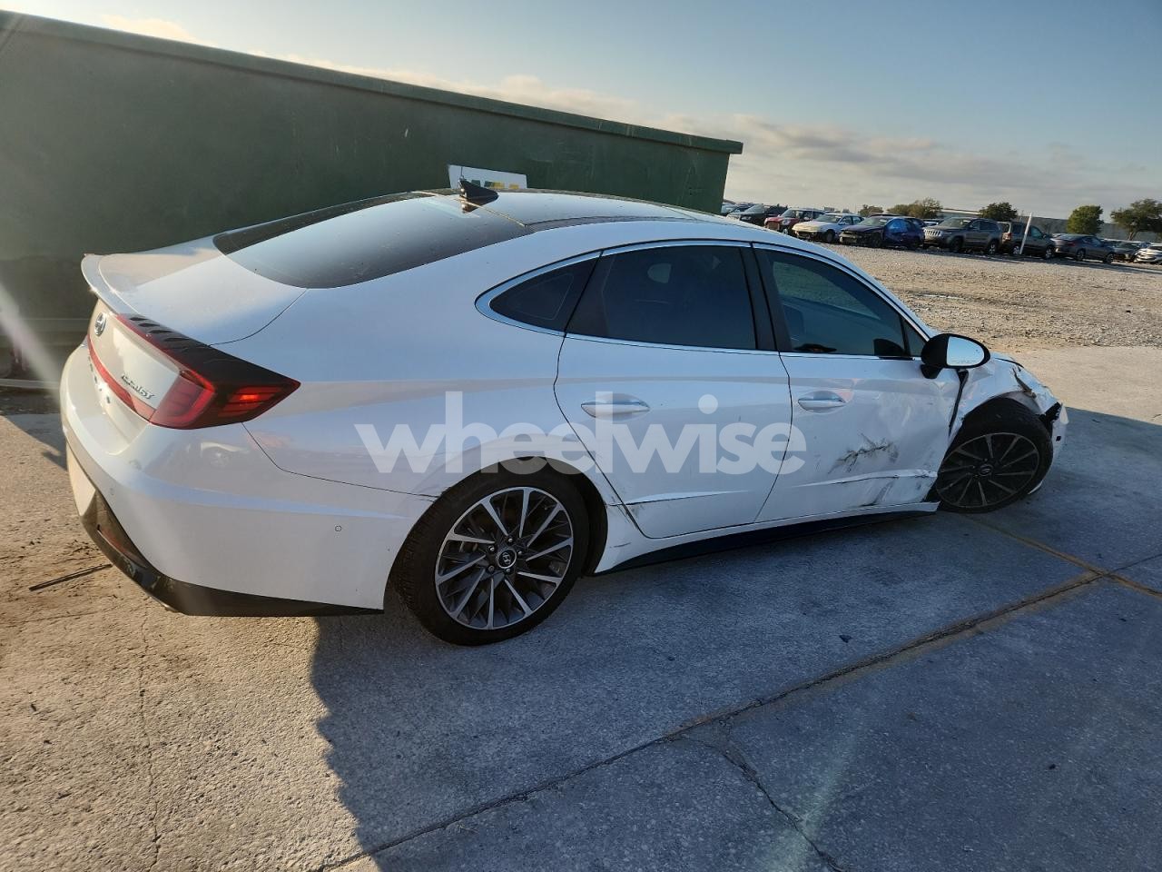 Photo 3 of 2022 HYUNDAI SONATA LIMITED (VIN KMHL34J24NA212389)