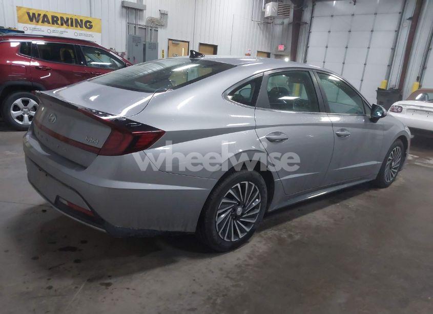 Photo 4 of 2023 Hyundai Sonata HYBRID SEL (VIN KMHL34JJ0PA055051)