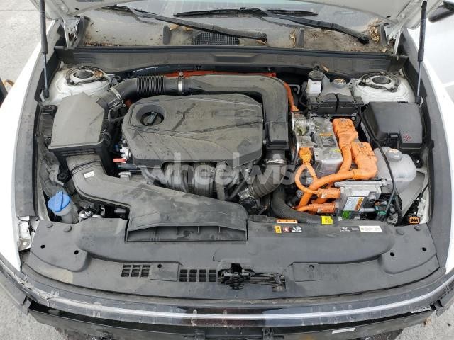 Photo 2 of 2024 HYUNDAI SONATA HYBRID (VIN KMHL34JJ0RA100606)