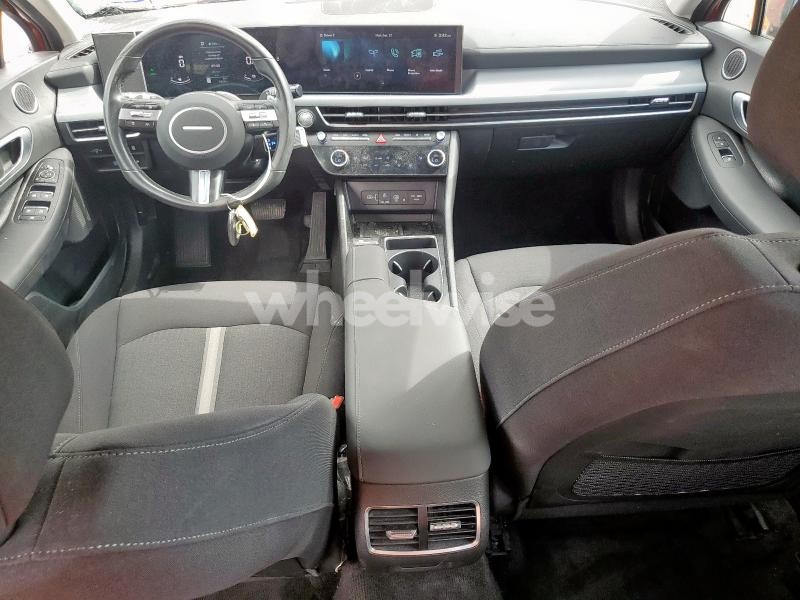 2025 HYUNDAI SONATA HYBRID (VIN KMHL34JJ0SA105035) main photo