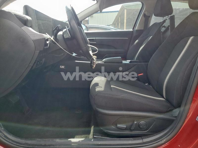 Photo 6 of 2025 HYUNDAI SONATA HYBRID (VIN KMHL34JJ0SA105035)