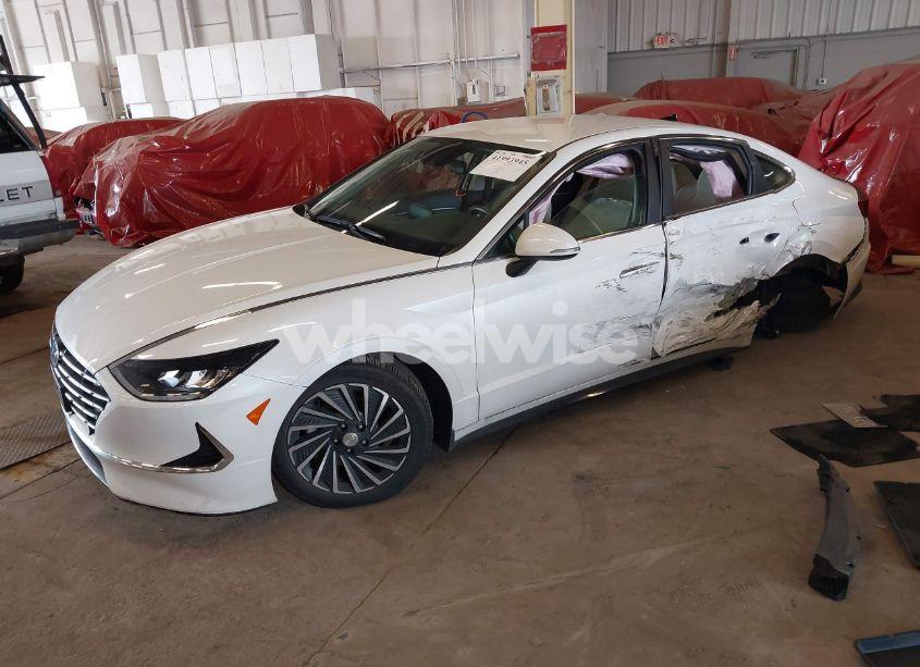 Photo 2 of 2020 Hyundai Sonata HYBRID SEL (VIN KMHL34JJ1LA015331)
