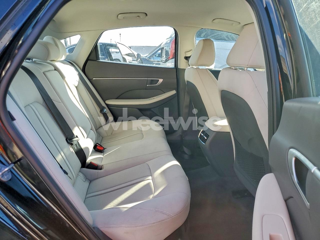 Photo 10 of 2025 HYUNDAI SONATA HYBRID (VIN KMHL34JJ2SA106722)