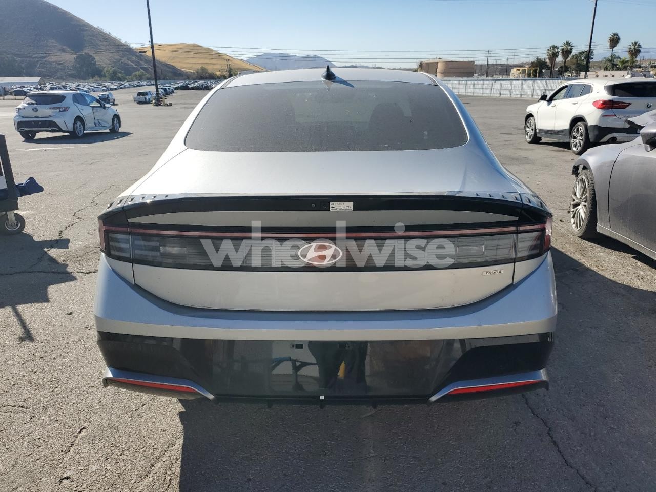 Photo 6 of 2025 HYUNDAI SONATA HYBRID (VIN KMHL34JJ2SA121639)