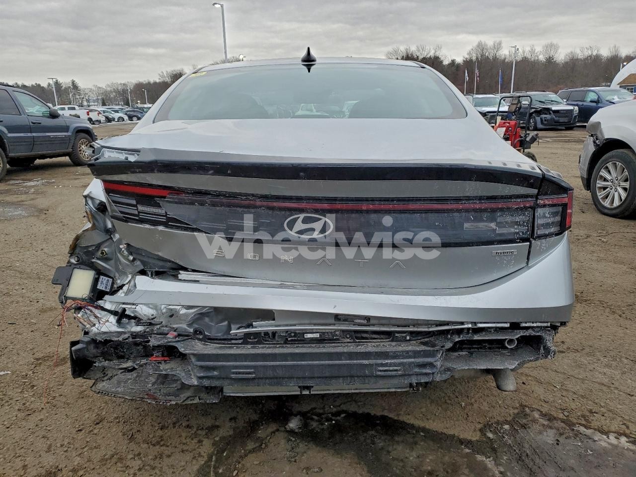 Photo 6 of 2025 HYUNDAI SONATA HYBRID (VIN KMHL34JJ4SA103188)