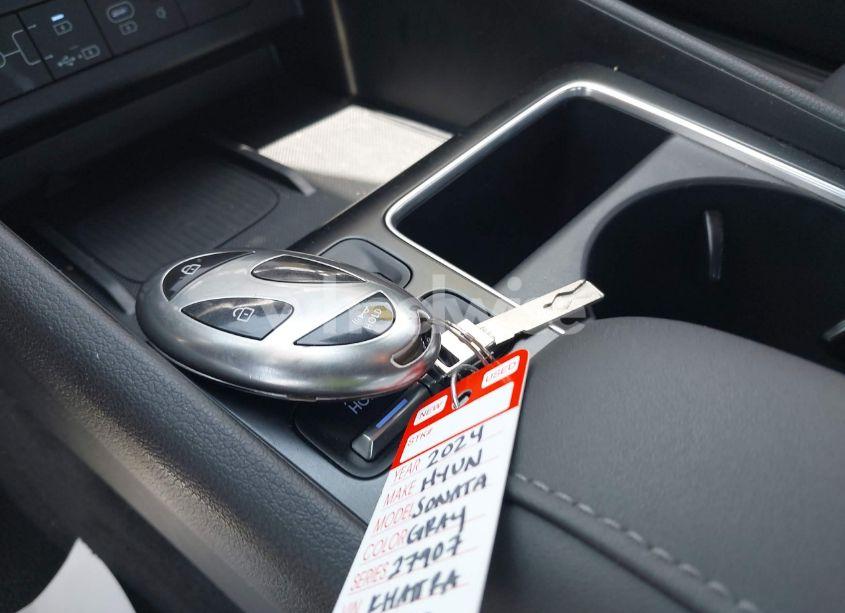 Photo 11 of 2024 Hyundai Sonata HYBRID SEL (VIN KMHL34JJ5RA097329)