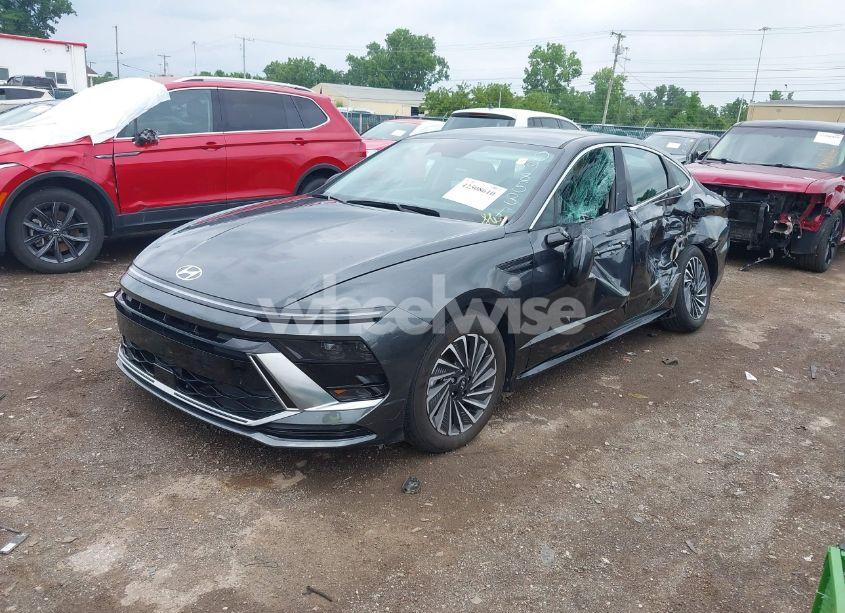 Photo 2 of 2024 Hyundai Sonata HYBRID SEL (VIN KMHL34JJ5RA098531)