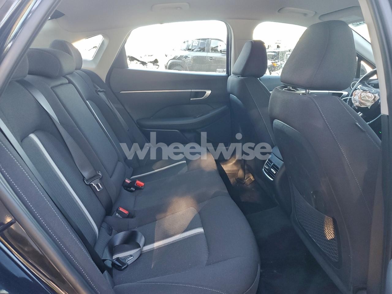 Photo 10 of 2025 HYUNDAI SONATA HYBRID (VIN KMHL34JJ5SA103765)