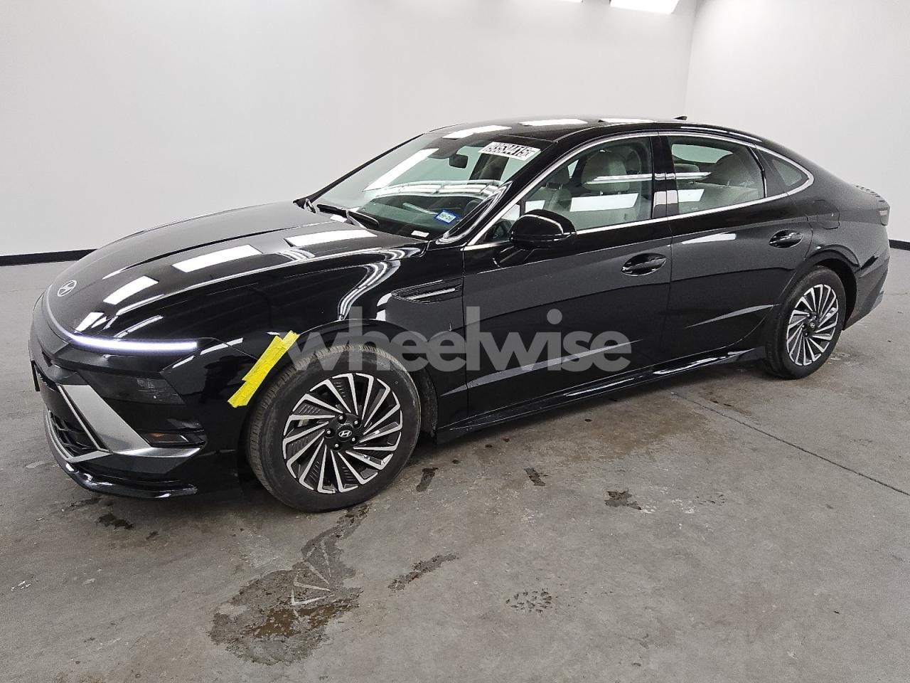 2025 HYUNDAI SONATA HYBRID (VIN KMHL34JJ6SA104908) main photo