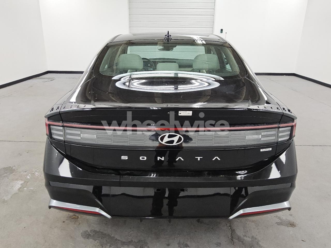 Photo 6 of 2025 HYUNDAI SONATA HYBRID (VIN KMHL34JJ6SA104908)