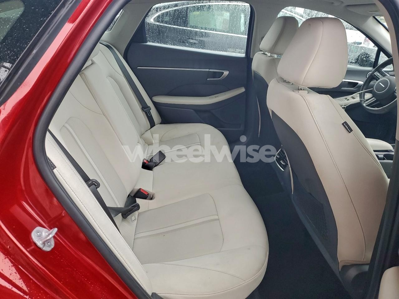 Photo 10 of 2025 HYUNDAI SONATA HYBRID (VIN KMHL34JJ6SA105055)