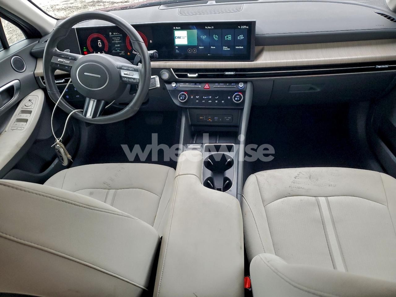 Photo 8 of 2025 HYUNDAI SONATA HYBRID (VIN KMHL34JJ6SA105055)