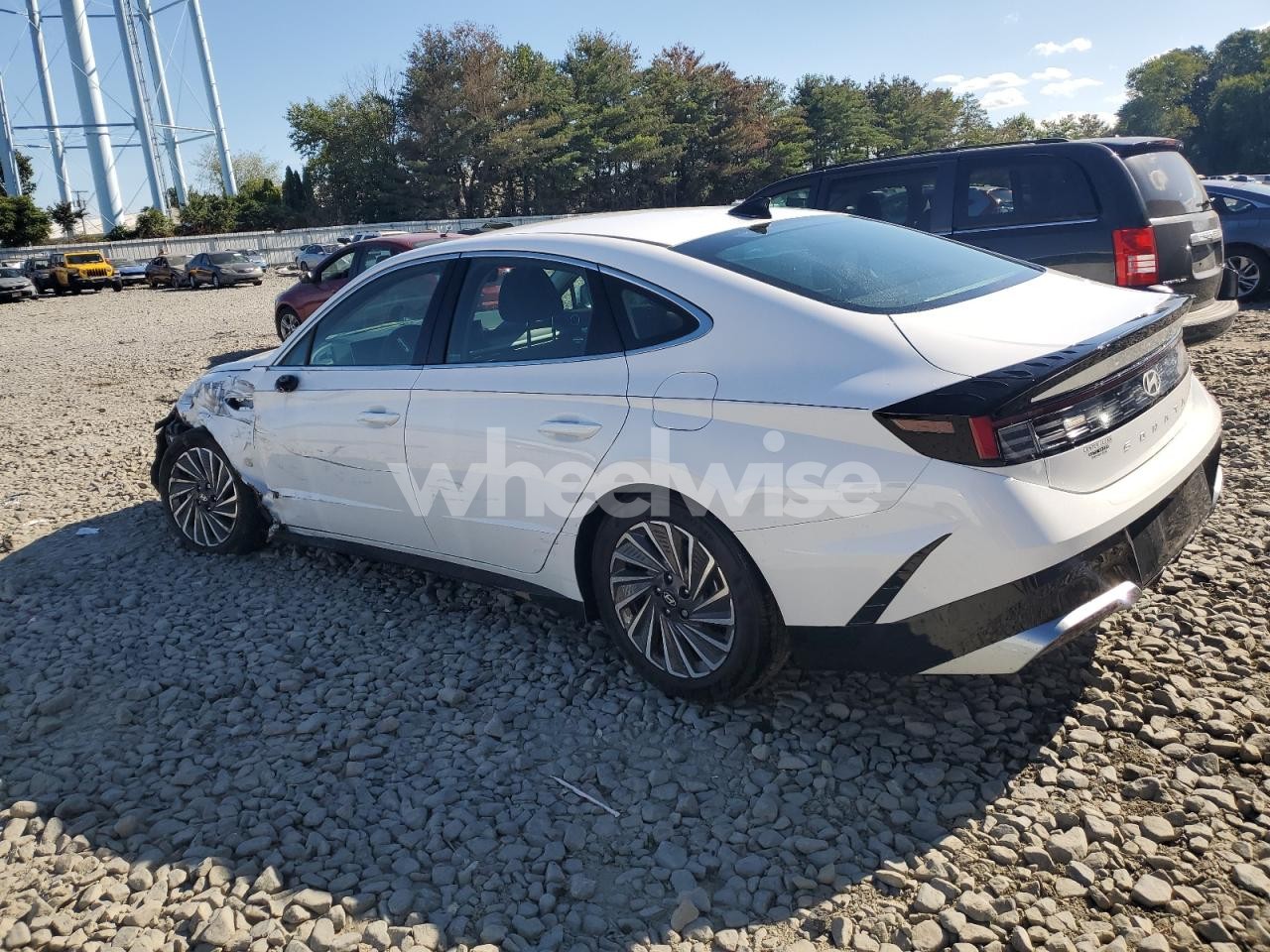 Photo 2 of 2025 HYUNDAI SONATA HYBRID (VIN KMHL34JJ6SA115892)