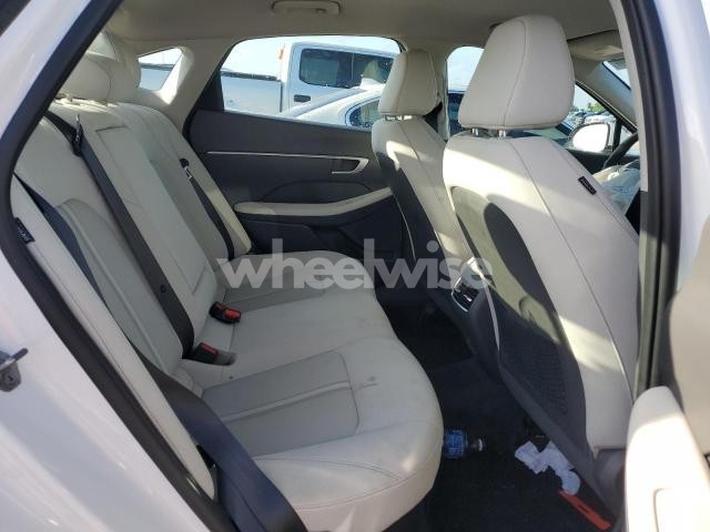 Photo 5 of 2025 HYUNDAI SONATA HYBRID (VIN KMHL34JJ7SA103296)