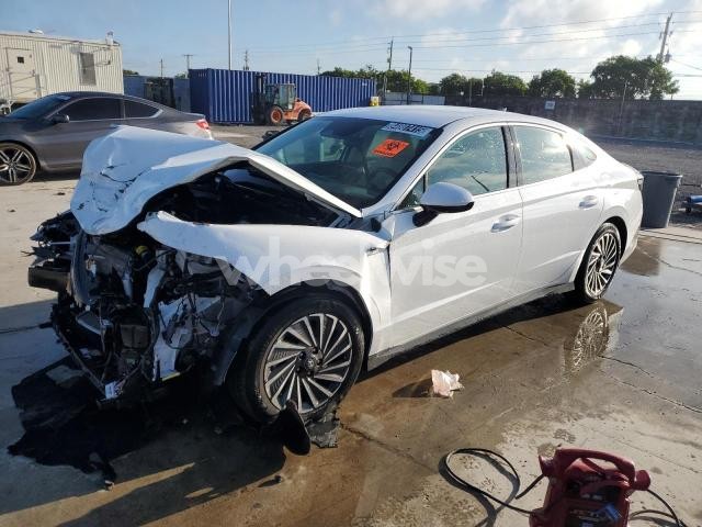 Photo 7 of 2025 HYUNDAI SONATA HYBRID (VIN KMHL34JJ7SA103296)