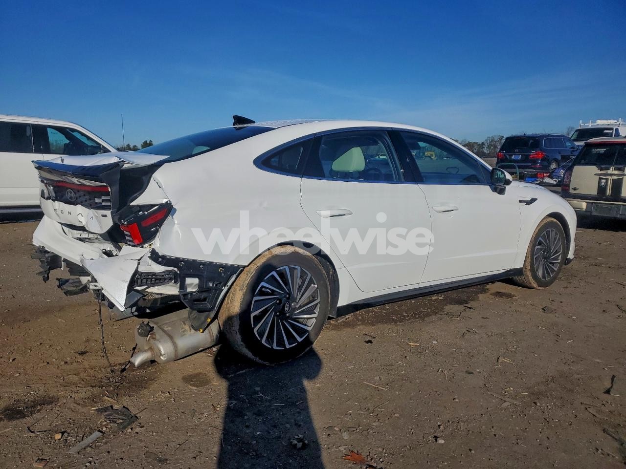 Photo 3 of 2025 HYUNDAI SONATA HYBRID (VIN KMHL34JJ7SA129512)