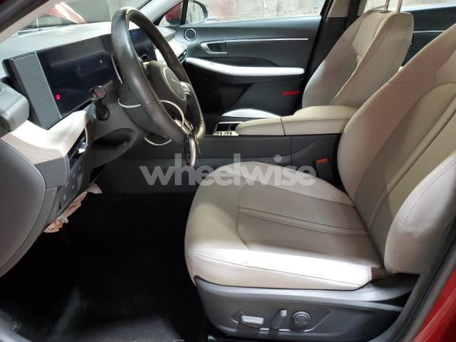 Photo 7 of 2024 HYUNDAI SONATA HYBRID (VIN KMHL34JJ9RA096085)