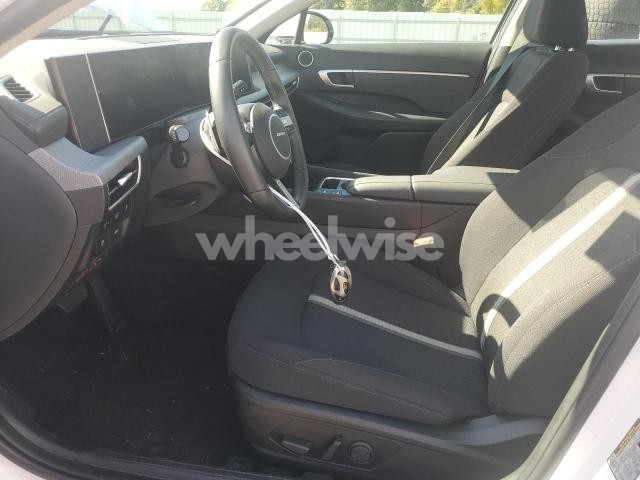 Photo 11 of 2025 HYUNDAI SONATA HYBRID (VIN KMHL34JJXSA103275)