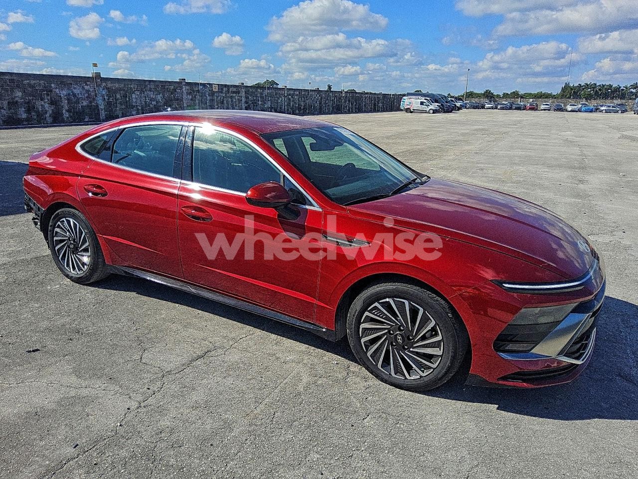 Photo 4 of 2025 HYUNDAI SONATA HYBRID (VIN KMHL34JJXSA106838)