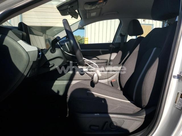 Photo 11 of 2025 HYUNDAI SONATA HYBRID (VIN KMHL34JJXSA122201)