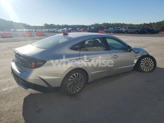 Photo 4 of 2025 HYUNDAI SONATA HYBRID (VIN KMHL34JJXSA122201)
