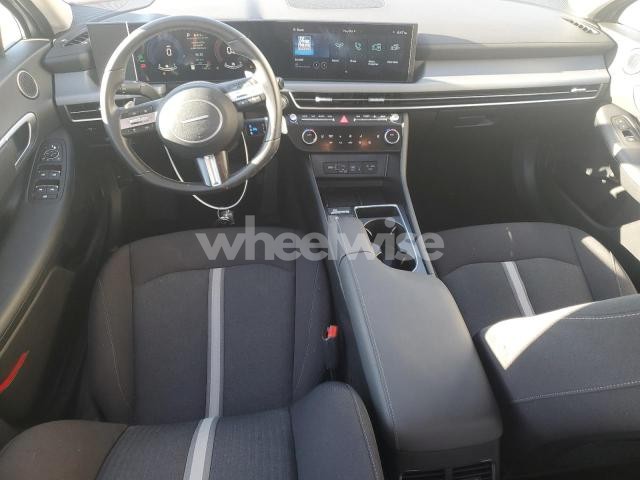 Photo 9 of 2025 HYUNDAI SONATA HYBRID (VIN KMHL34JJXSA122201)