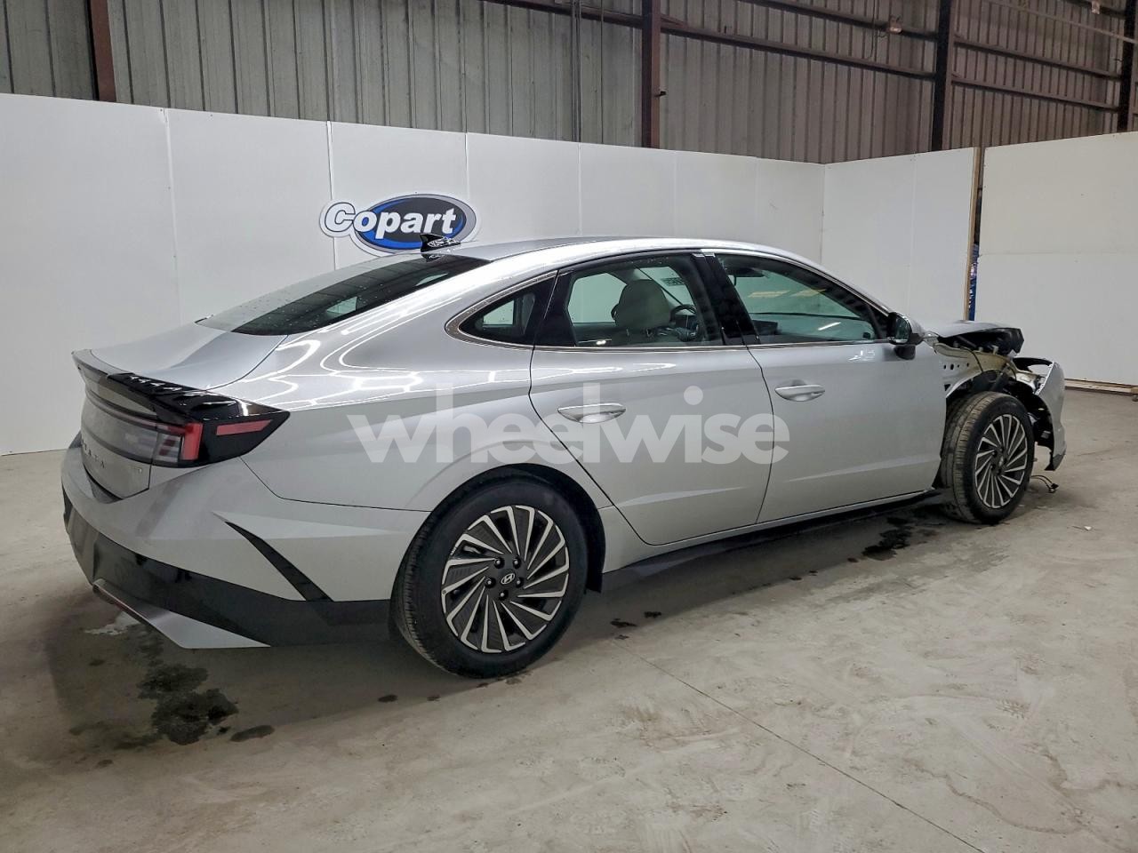 Photo 3 of 2025 HYUNDAI SONATA HYBRID (VIN KMHL34JJXSA123137)