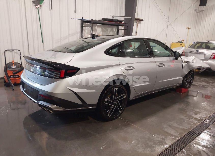 Photo 4 of 2024 Hyundai Sonata N LINE (VIN KMHL54JC0RA412422)