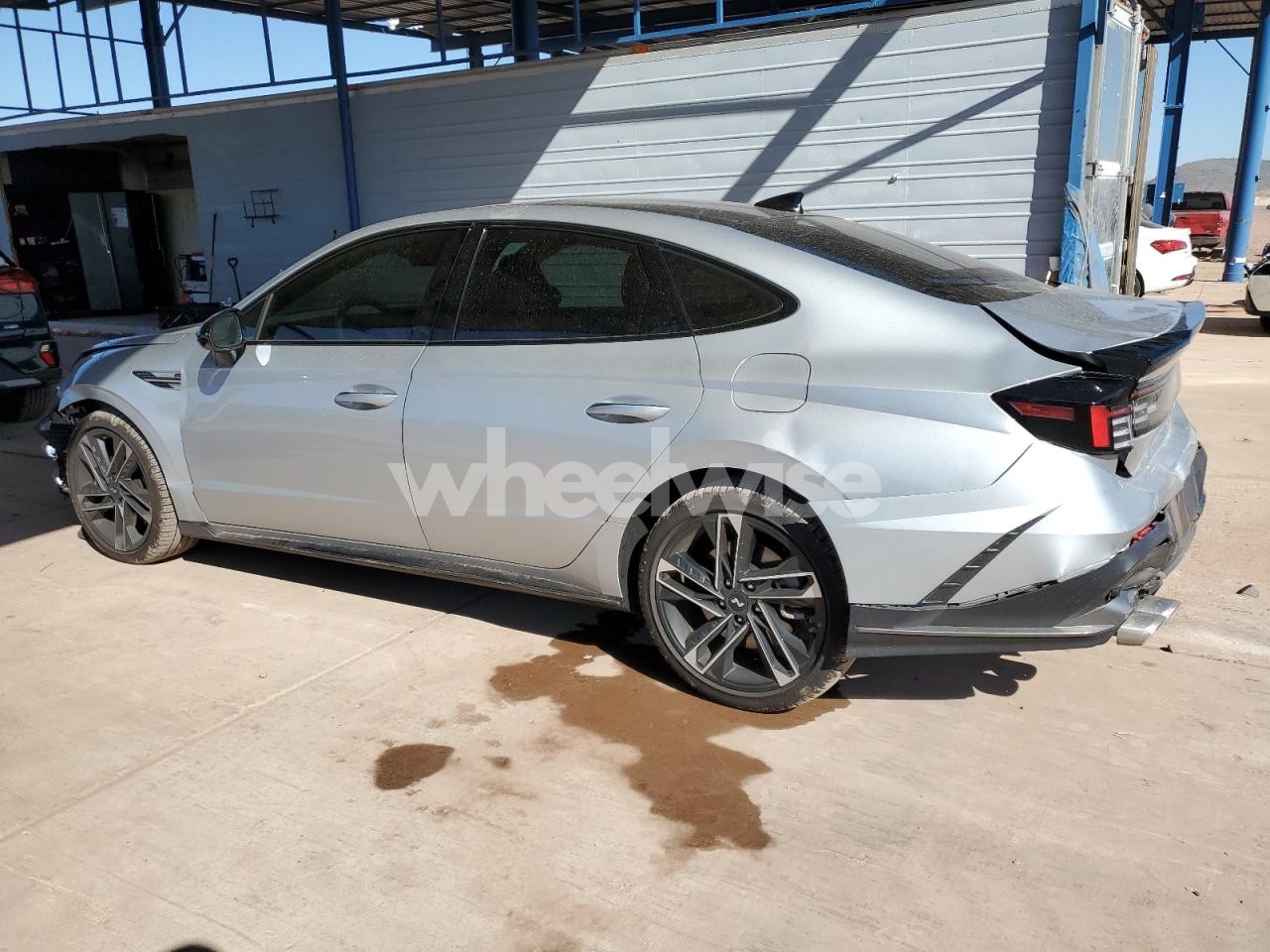 Photo 2 of 2025 HYUNDAI SONATA N LINE (VIN KMHL54JC0SA498949)