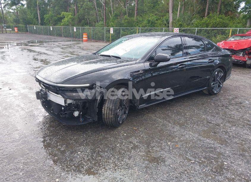 Photo 2 of 2024 Hyundai Sonata N LINE (VIN KMHL54JC7RA370525)