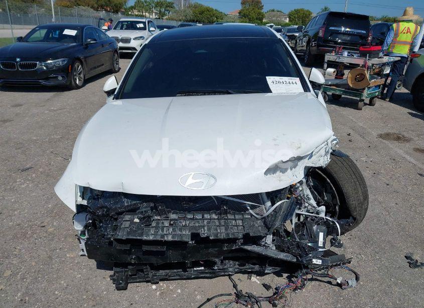 Photo 6 of 2024 Hyundai Sonata HYBRID LIMITED (VIN KMHL54JJ0RA099838)