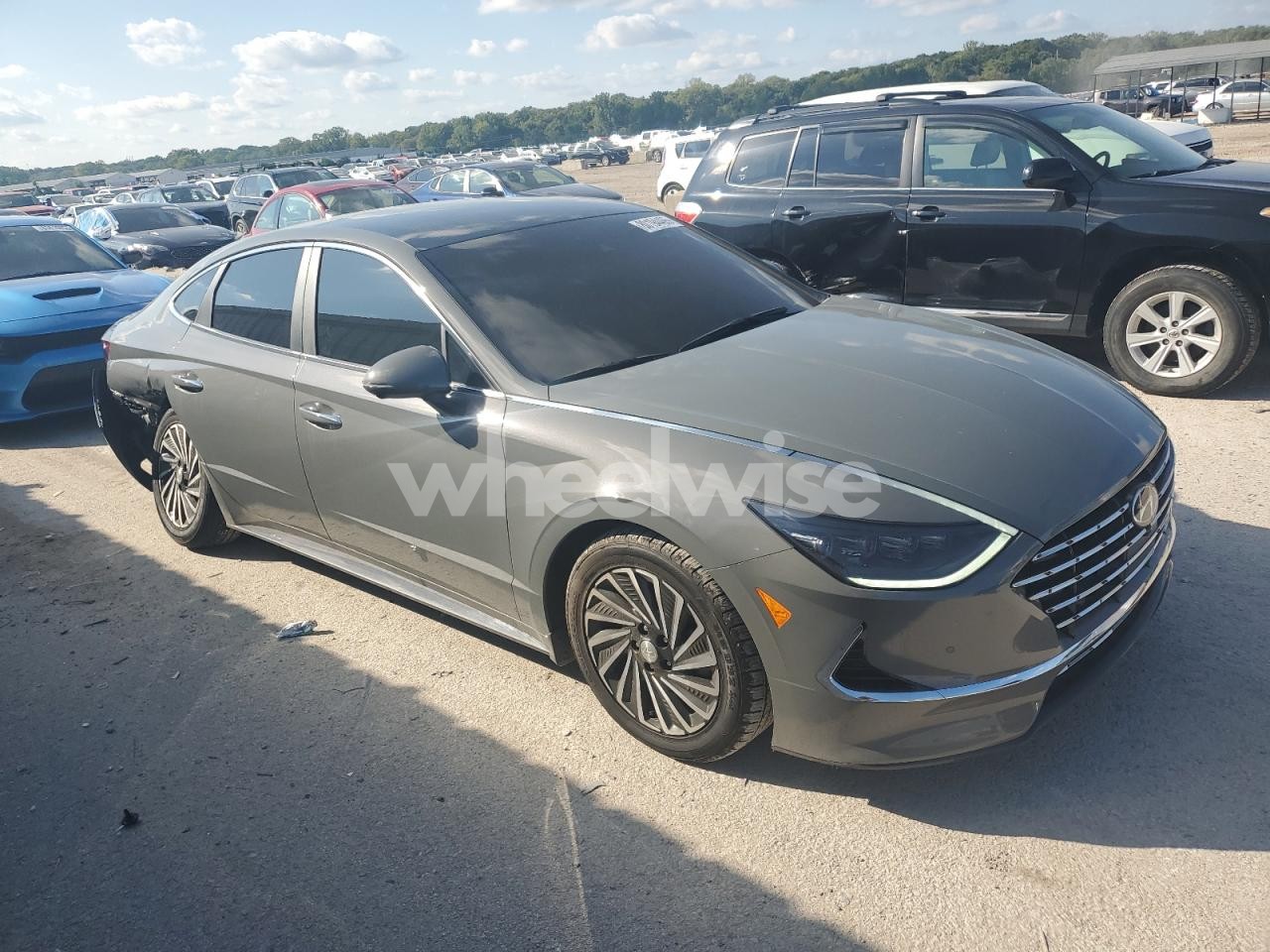 Photo 4 of 2021 HYUNDAI SONATA HYBRID (VIN KMHL54JJ1MA022548)