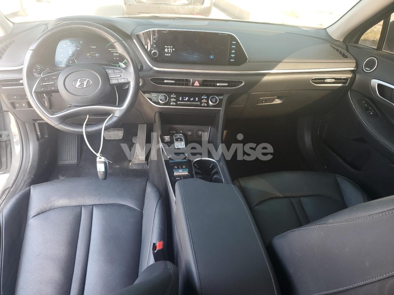 Photo 8 of 2021 HYUNDAI SONATA HYBRID (VIN KMHL54JJ1MA022548)
