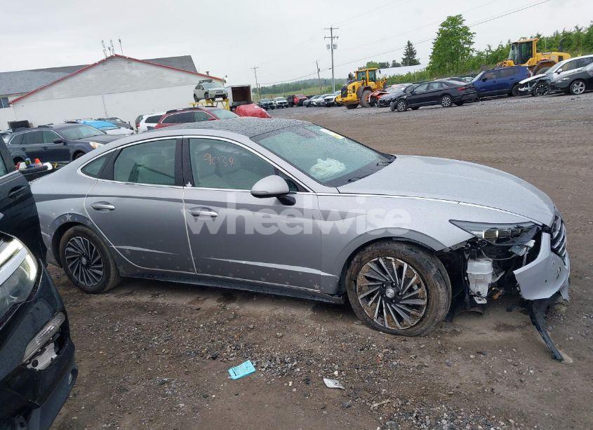 Photo 13 of 2023 Hyundai Sonata HYBRID LIMITED (VIN KMHL54JJ4PA076043)