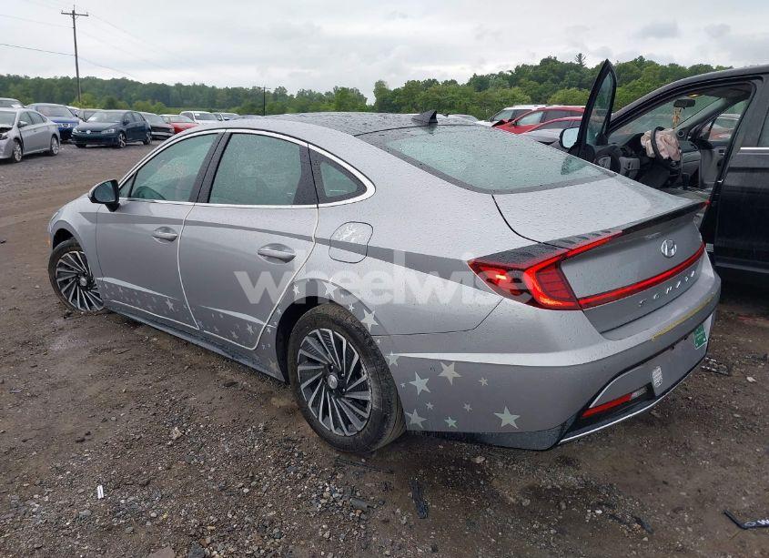 Photo 3 of 2023 Hyundai Sonata HYBRID LIMITED (VIN KMHL54JJ4PA076043)