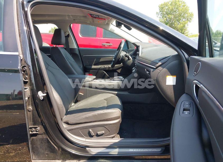 Photo 5 of 2023 Hyundai Sonata HYBRID LIMITED (VIN KMHL54JJ4PA079640)