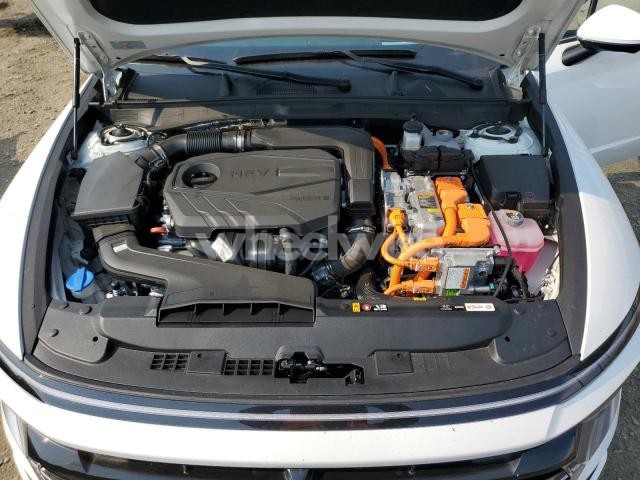 Photo 5 of 2025 HYUNDAI SONATA HYBRID (VIN KMHL54JJ4SA105629)