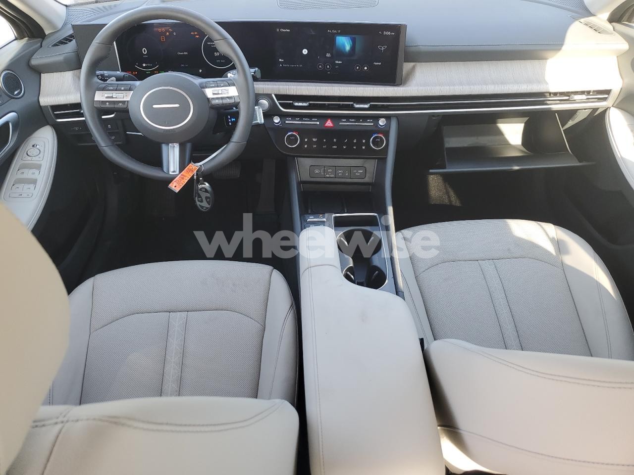 Photo 8 of 2025 HYUNDAI SONATA HYBRID (VIN KMHL54JJ5SA109530)