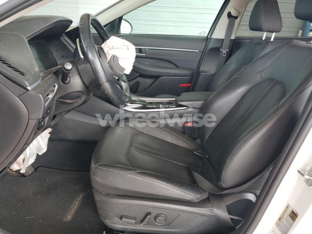 Photo 3 of 2021 HYUNDAI SONATA HYBRID (VIN KMHL54JJ7MA022764)