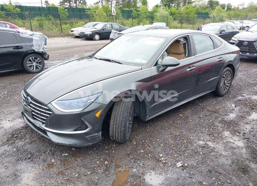 Photo 2 of 2022 Hyundai Sonata HYBRID LIMITED (VIN KMHL54JJ7NA043115)