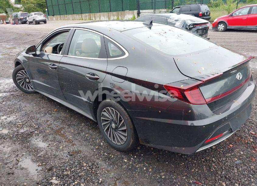 Photo 3 of 2022 Hyundai Sonata HYBRID LIMITED (VIN KMHL54JJ7NA043115)