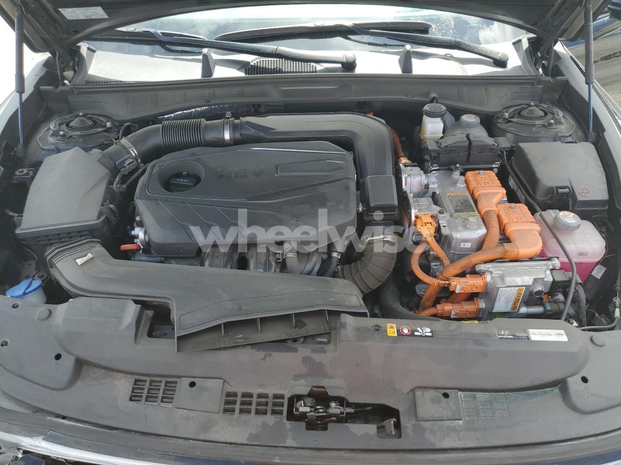 Photo 11 of 2024 HYUNDAI SONATA HYBRID (VIN KMHL54JJ9RA087946)